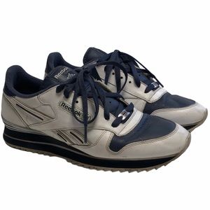 Reebok Classic leather sneakers men’s size 8.5.